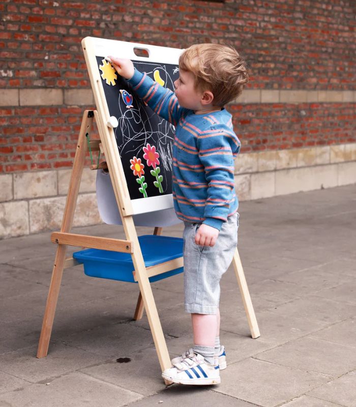 Scratch Europe 2-Sided Easel (Magnetic Black & Whiteboard)