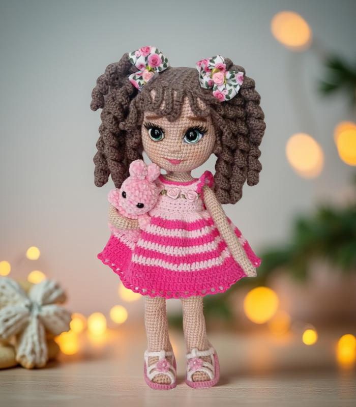 Myrtilus Shahd – A Handmade Crochet Doll by Myrtilus with Curly Hair, Green Eyes & Pink Floral Dress, Limited Edition