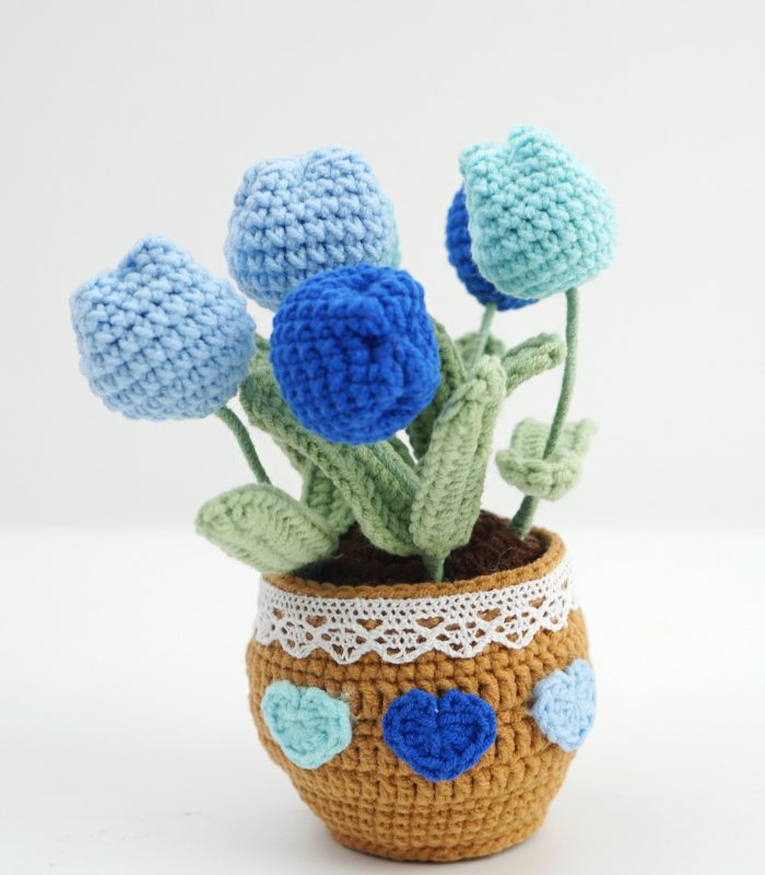 Myrtilus Handmade Tulip Blossom Crochet Pot