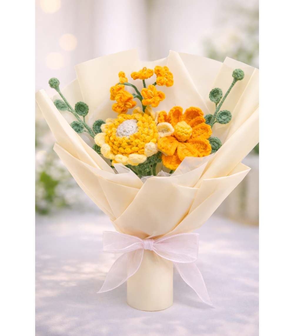 Myrtilus Handmade Crochet Sunny Affection bouquet