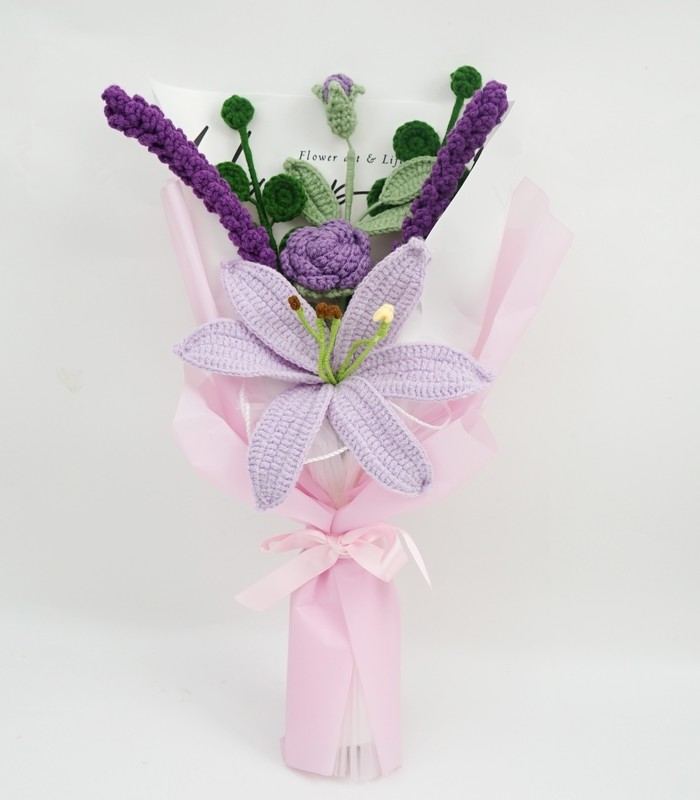 Myrtilus Handmade Crochet  Romantic Touch bouquet