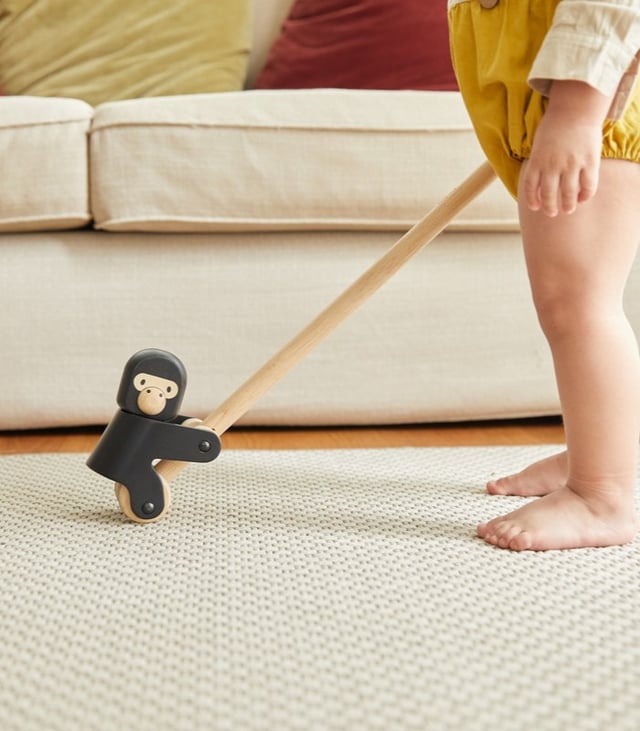 PlanToys Climbing Gorilla