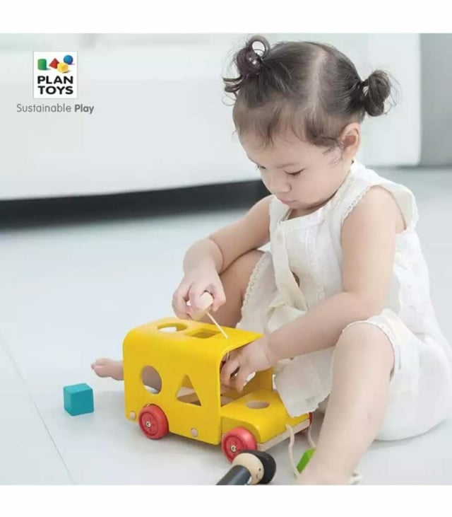 PlanToys Sorting Bus
