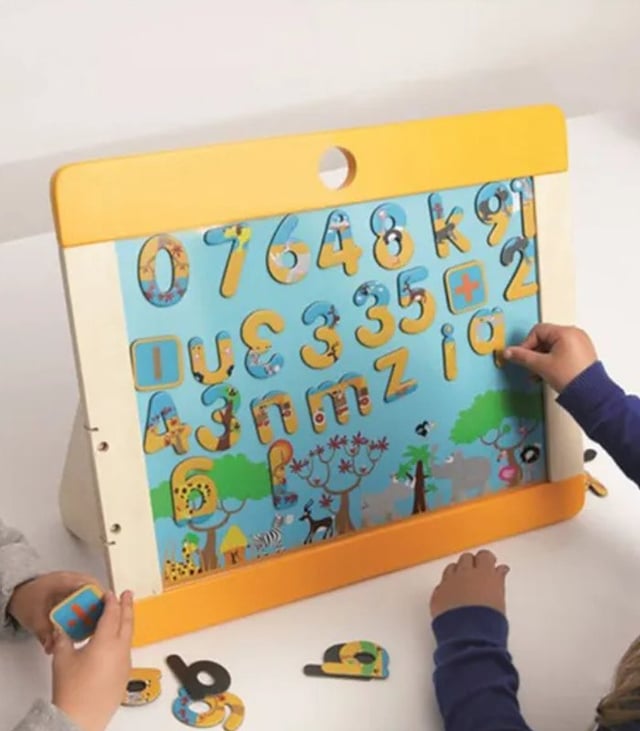 Scratch Europe Magnetic ABC Safari 60 Letters